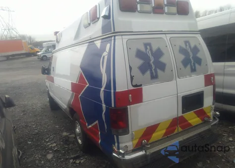 2010 Ford E-350 Super Duty Commercial/Recreational из США, поврежденный, VIN 1FDSS3ES8ADA83438